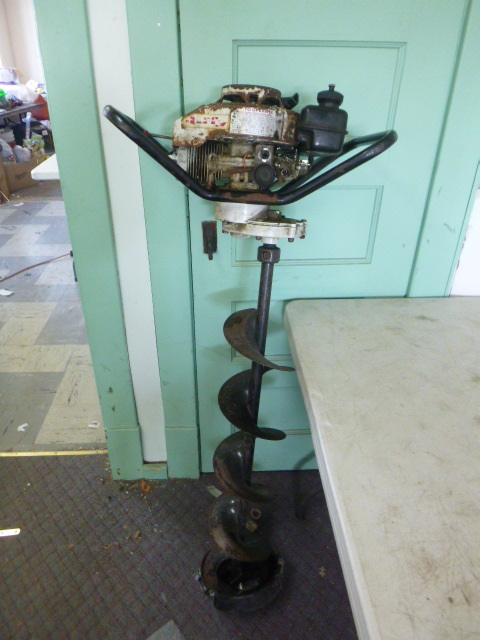 lot 232 image: Jiffy Ice Auger