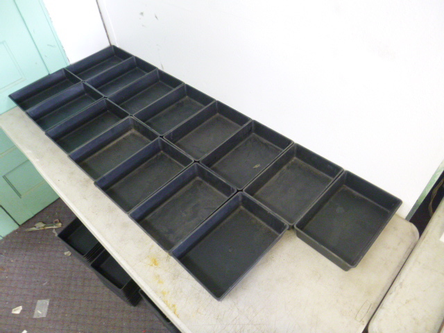 lot 237 image: 15 Parts Bins