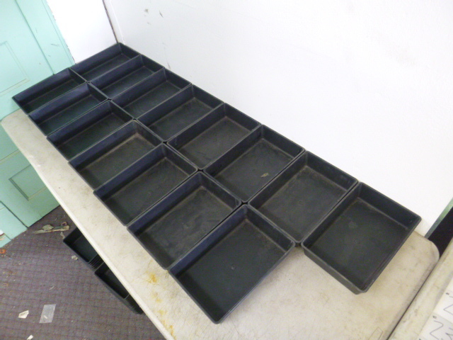 lot 238 image: 15 Parts Bins