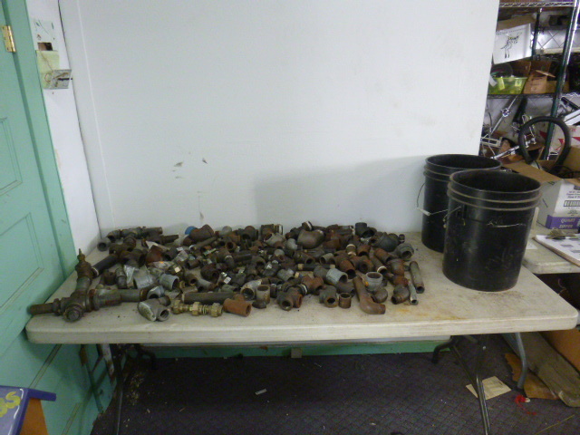 lot 263 image: Miscellaneous Pipe Fittings