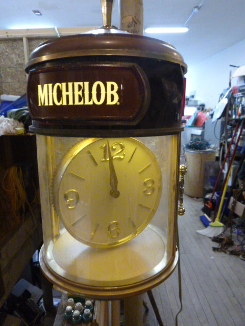 lot 2 image: Michelob Light Clock