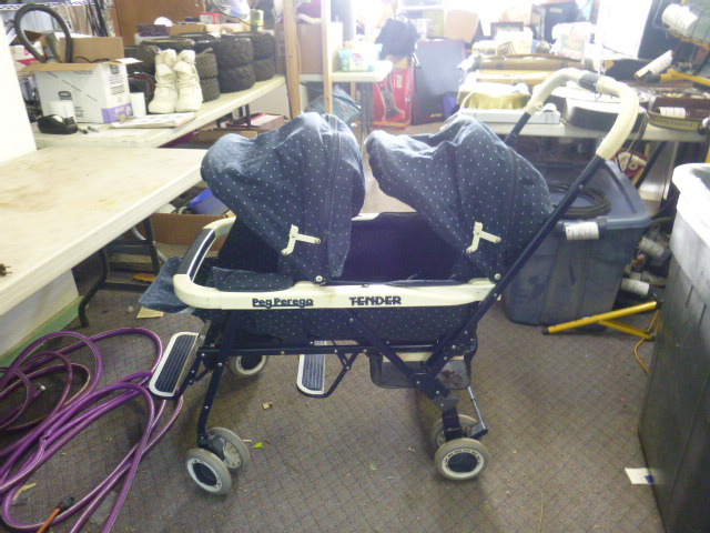 lot 273 image: Peg Perege Tender 2 Up Stroller