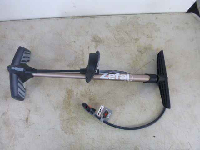lot 274 image: Zefal Pump