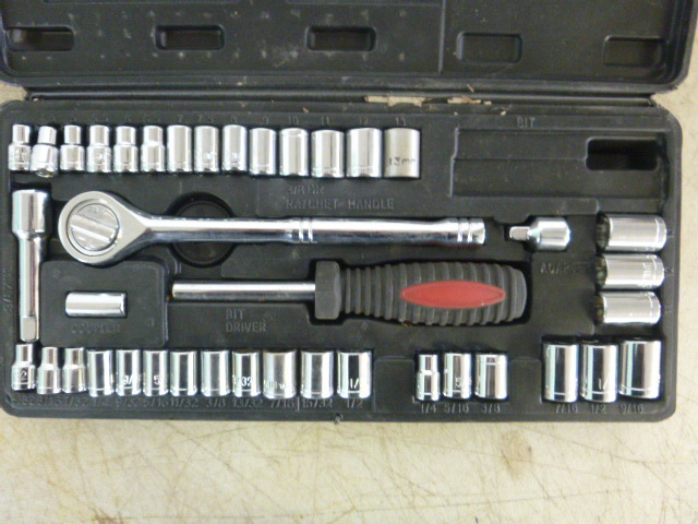 lot 298 image: Ultra-Tough Socket Set