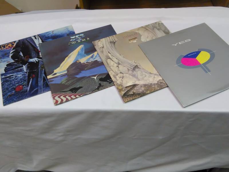 lot 19 image: YES (4) Yes Tormato, 90125, Relayer, Drama