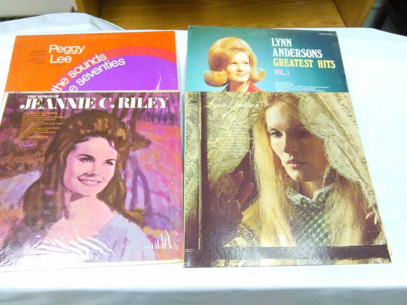 lot 71 image: Country Female Artist (4) Peggy Lee  Sounds of the 70s, The Songs of Jeannie C Riley, Lynn Andersons Greatest Hits Vol 1 and Cry