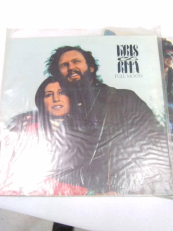 lot 81 image: Kris Kristofferson, (3) Full Moon, Jesus was a Capricorn, A Star is Born