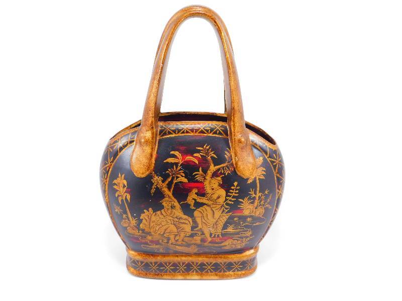 lot 6 image: Ceramic Asian Purse
