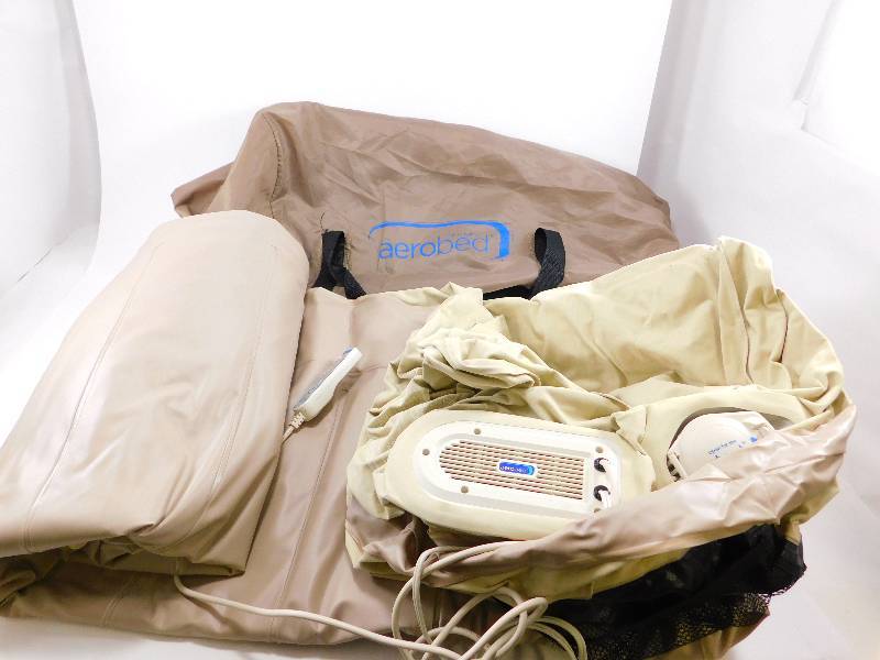 lot 15 image: Full Size Air Mattress - Tested and works with no leaks