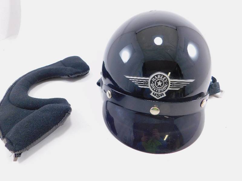 lot 45 image: Harley Davidson Helmet - Size XL - Bell Brand