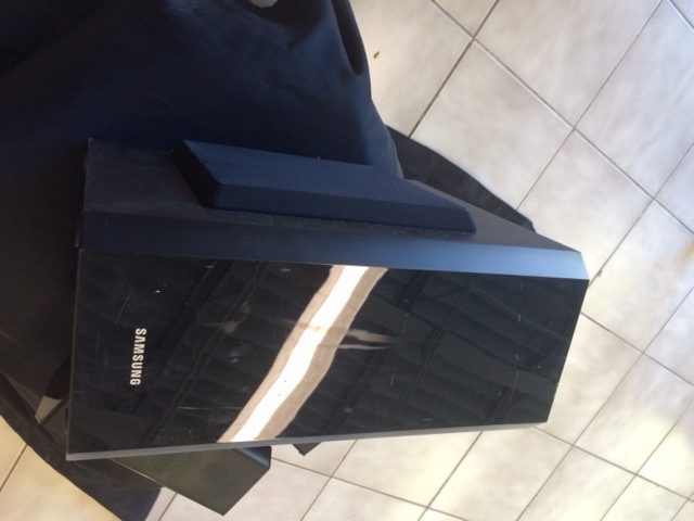 lot 81 image: Samsung Subwoofer Speaker System