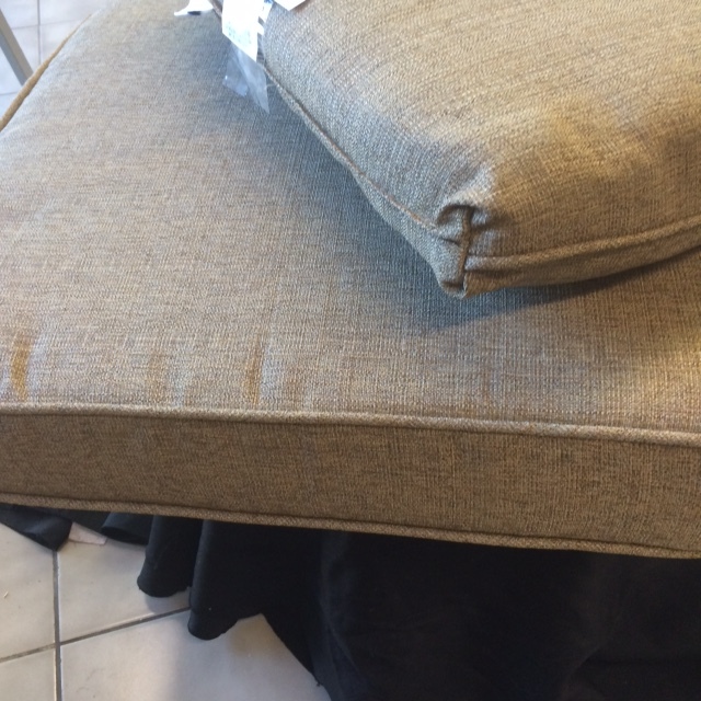 lot 92 image: Laz Boy Outdoor Cushion Set