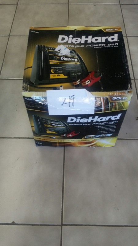 lot 49 image: DieHard Batter Charger Power 950