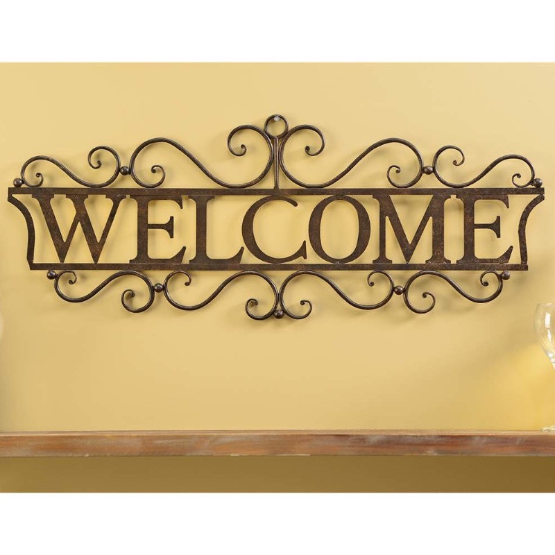lot 24 image: Welcome Wall Decor
