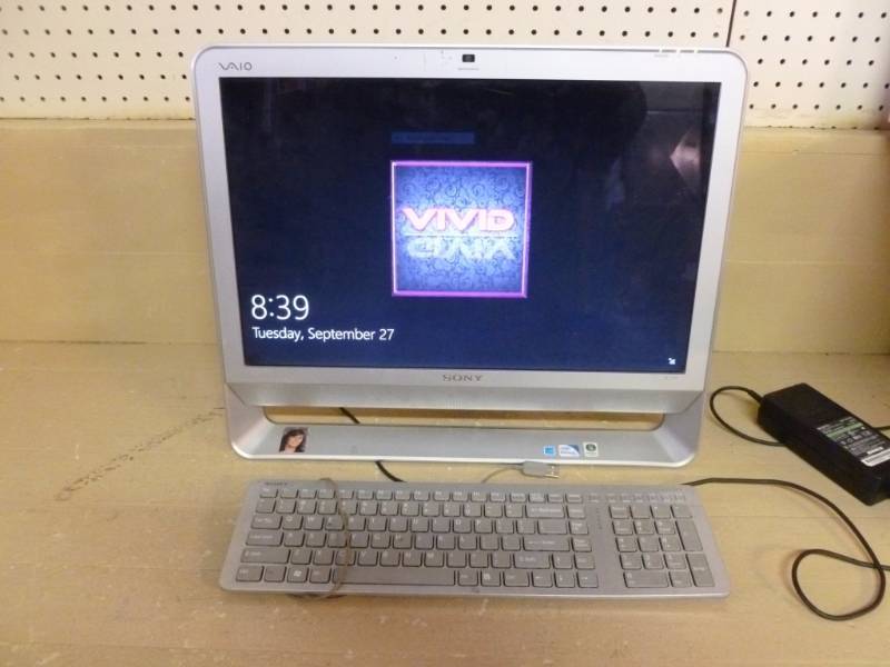 lot 2 image: Sony Personal Computer