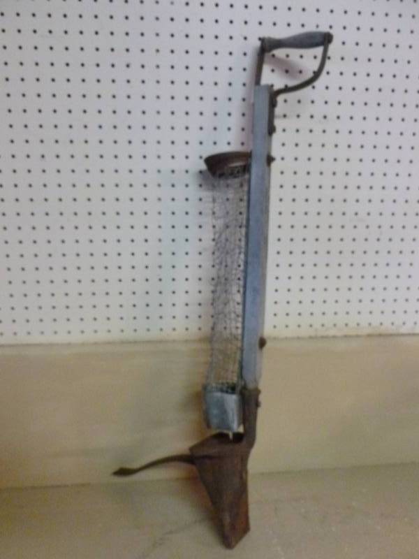 lot 18 image: Vintage Potato Planter