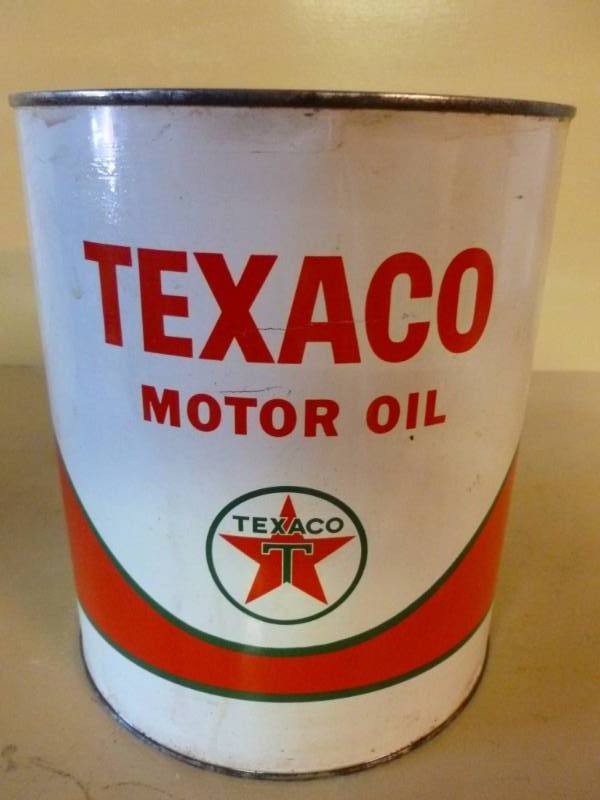 lot 26 image: Vintage Texaco Oil Can