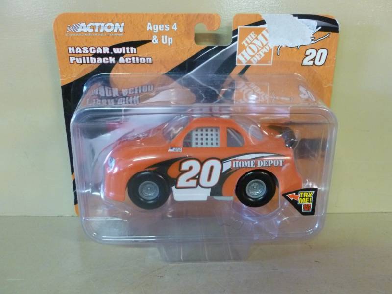 lot 47 image: Action Racing Collectibles