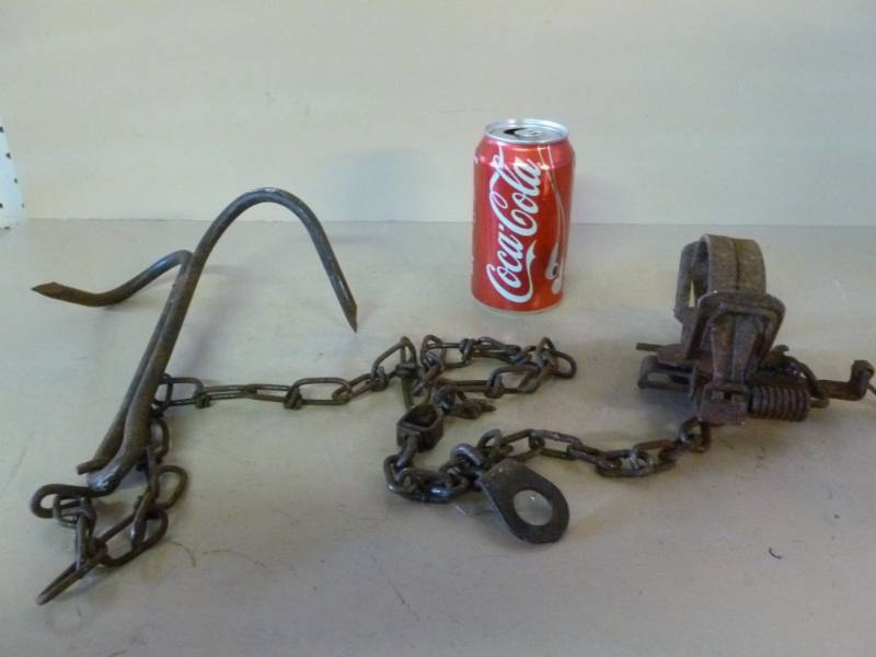 lot 53 image: Vintage Trap