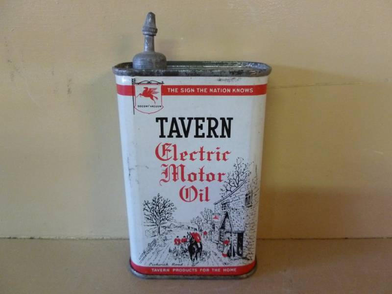 lot 56 image: Vintage Oil Can
