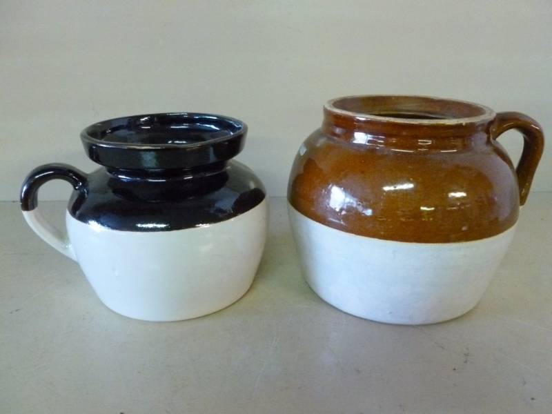 lot 91 image: Vintage Bean Pots