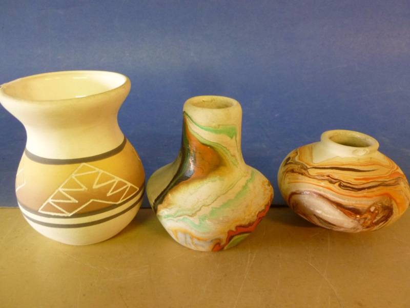 lot 93 image: Native American Pottery