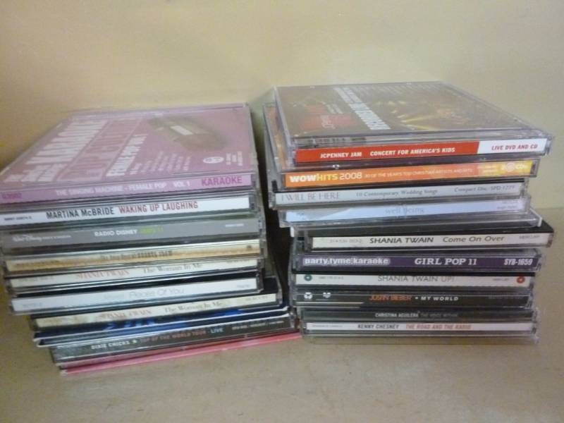 lot 99 image: Music CDs