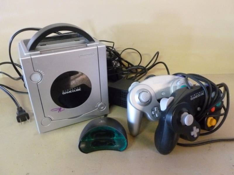 lot 105 image: Nintendo Gamecube