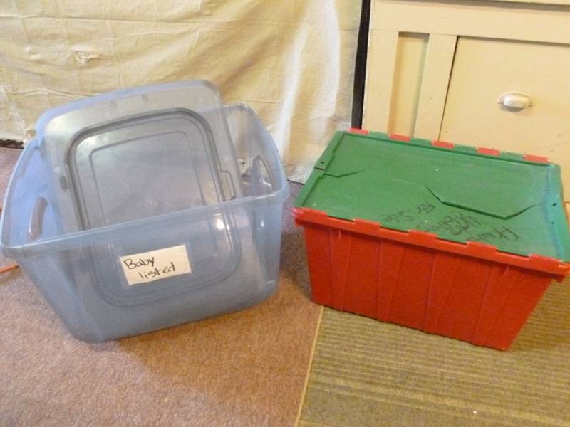 lot 148 image: Storage Totes