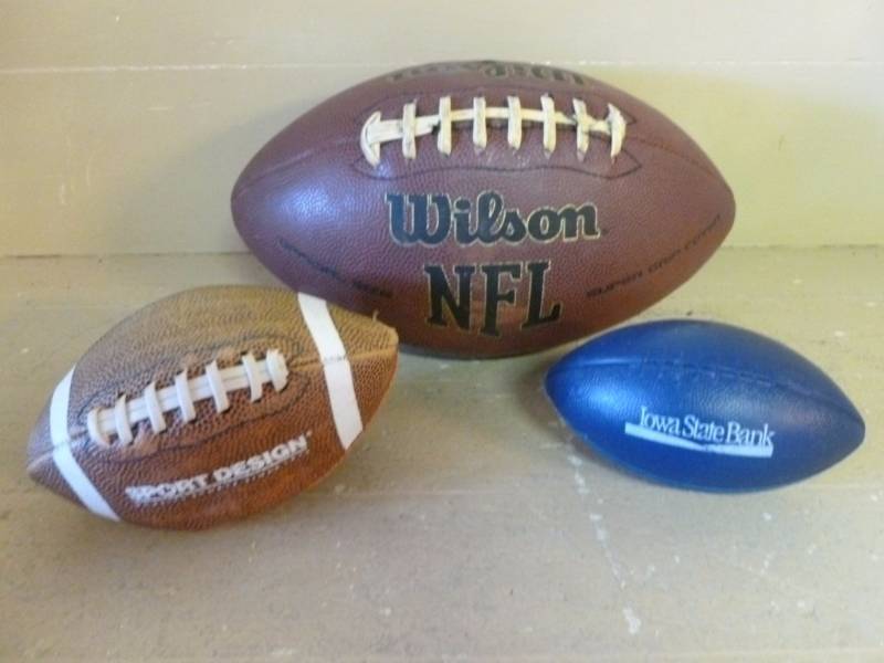 lot 165 image: Footballs