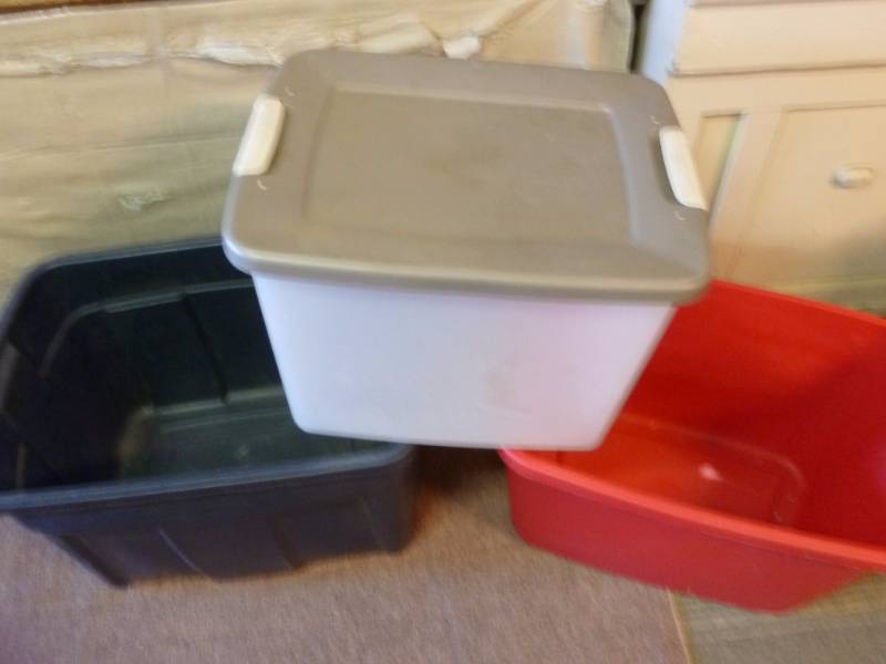 lot 175 image: Storage Totes