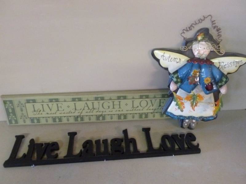 lot 199 image: Sign