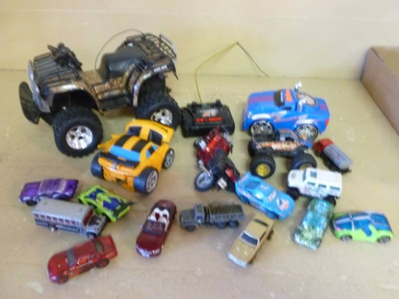 lot 208 image: Hot Wheels