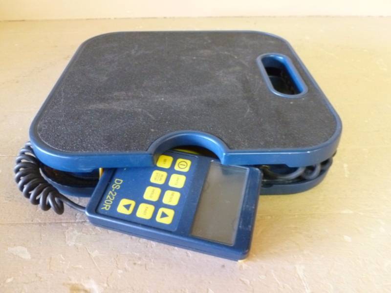 lot 224 image: Refrigerant Charging Scale