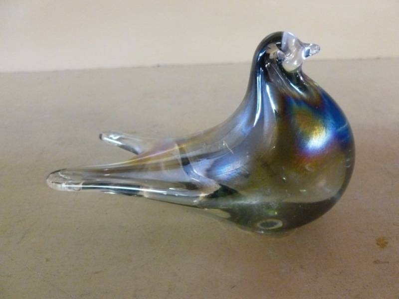 lot 253 image: Paper Weight