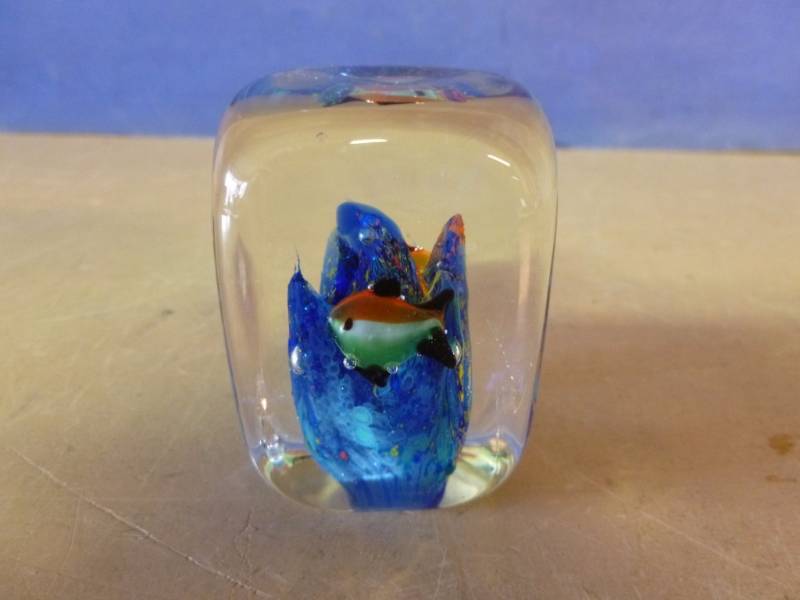 lot 264 image: Art Glass