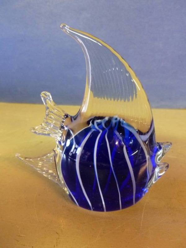 lot 266 image: Art Glass