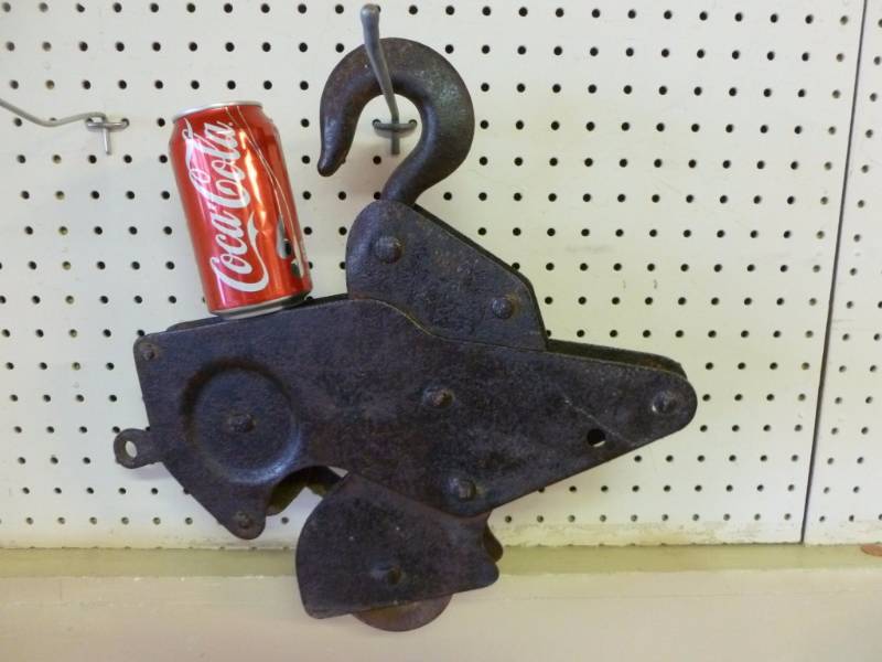 lot 270 image: Vintage Pulley
