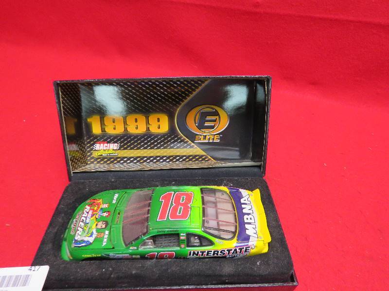 lot 417 image: #18 Bobby Labonte