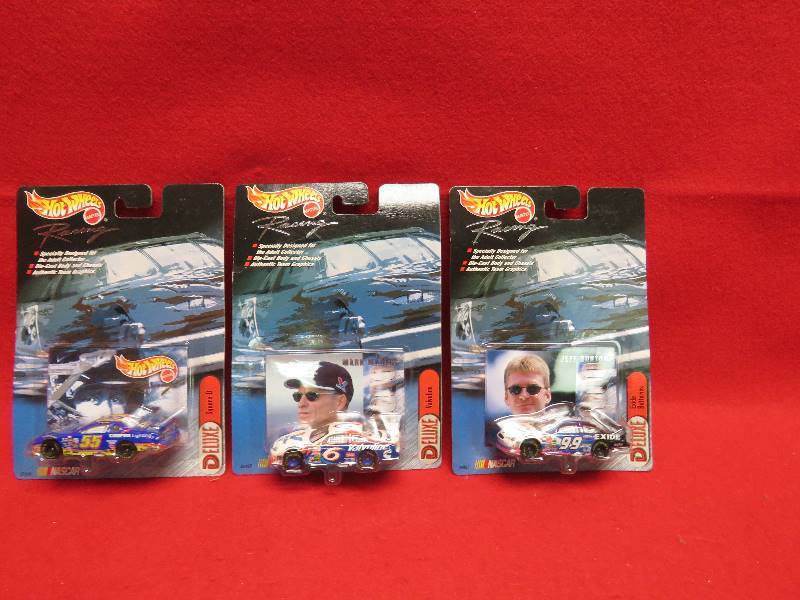 lot 430 image: Nascar Collectibles