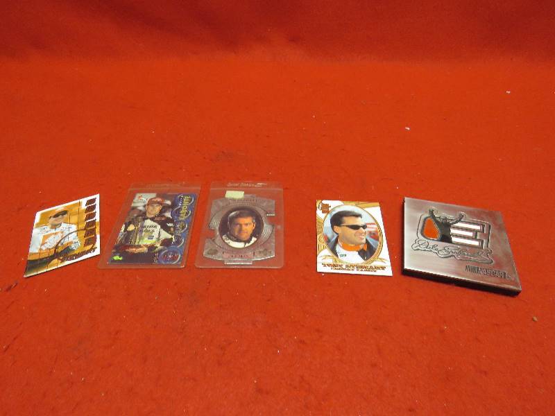 lot 446 image: Nascar Collectibles