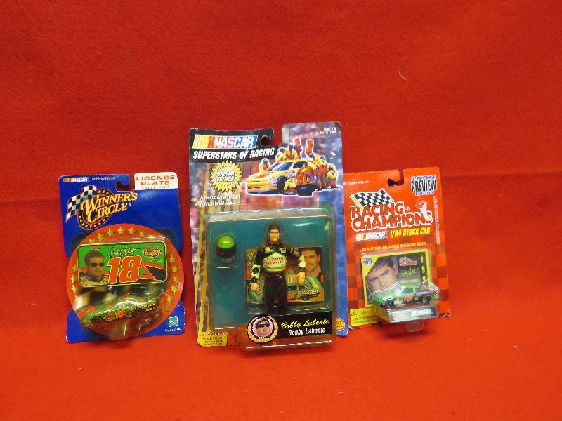 lot 457 image: Nascar Collectibles