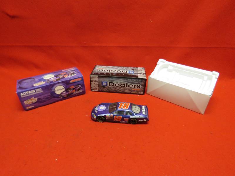 lot 459 image: #18 Bobby Labonte Collectible