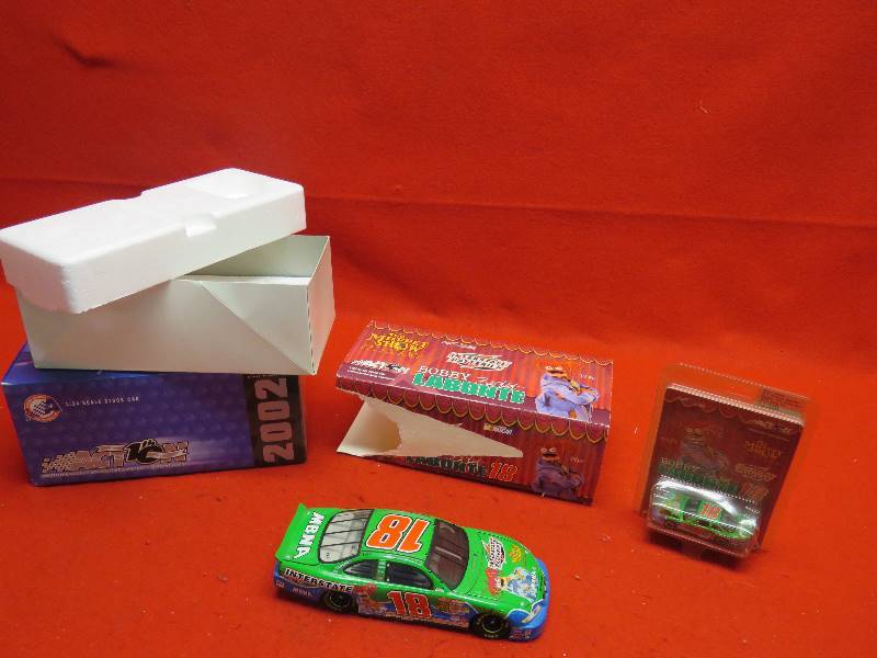 lot 478 image: #18 Bobby Labonte Collectibles
