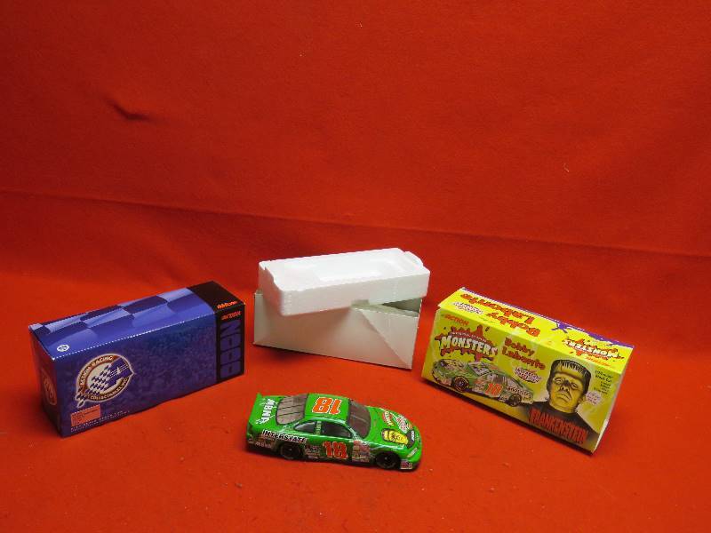 lot 479 image: #18 Bobby Labonte Collectible