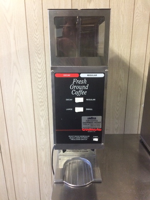 lot 6 image: GRINDMASTER COFFEE GRINDER MAKER