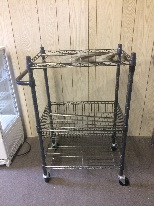lot 8 image: SERVING  STORAGE CART W WHEELS