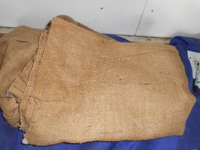 BURLAP ROLL ABOUT 4 INCHES WIDE 1 LARGE PC