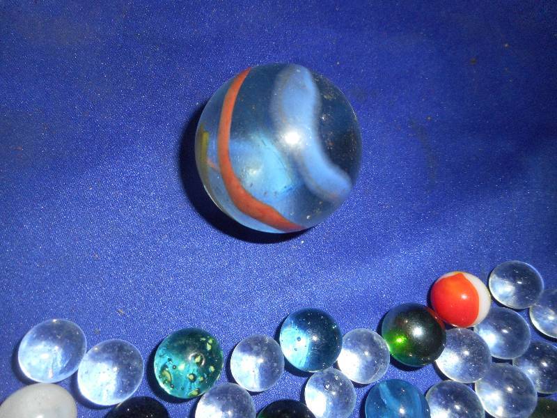 COLLECTIBLE MARBLES