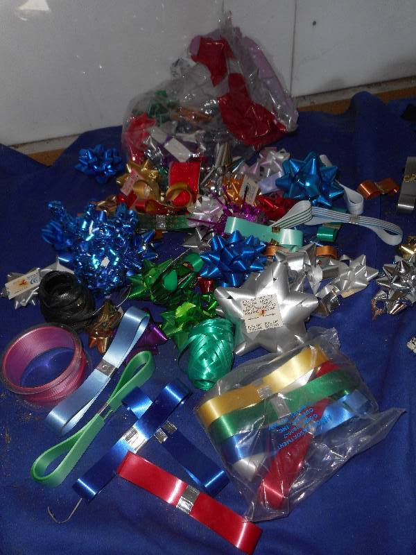 RIBBONS AND BOWS